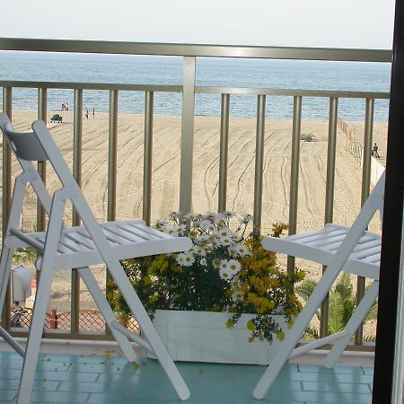 Bed and Breakfast Le Nereidi Beb Margherita Di Savoia Zewnętrze zdjęcie