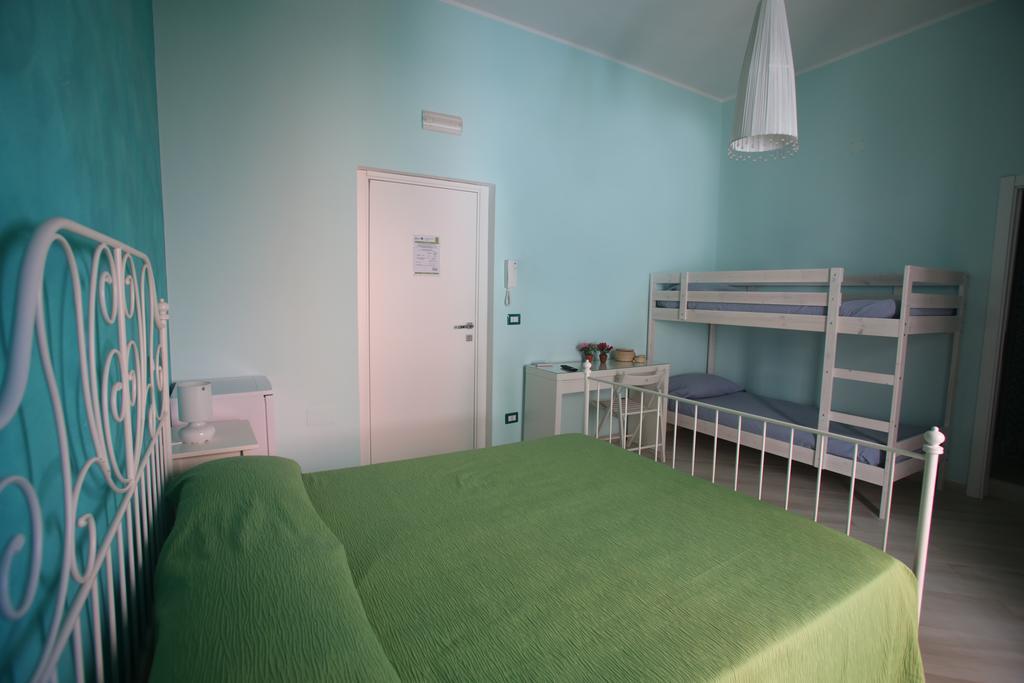 Bed and Breakfast Le Nereidi Beb Margherita Di Savoia Pokój zdjęcie