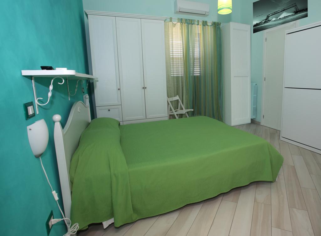 Bed and Breakfast Le Nereidi Beb Margherita Di Savoia Pokój zdjęcie