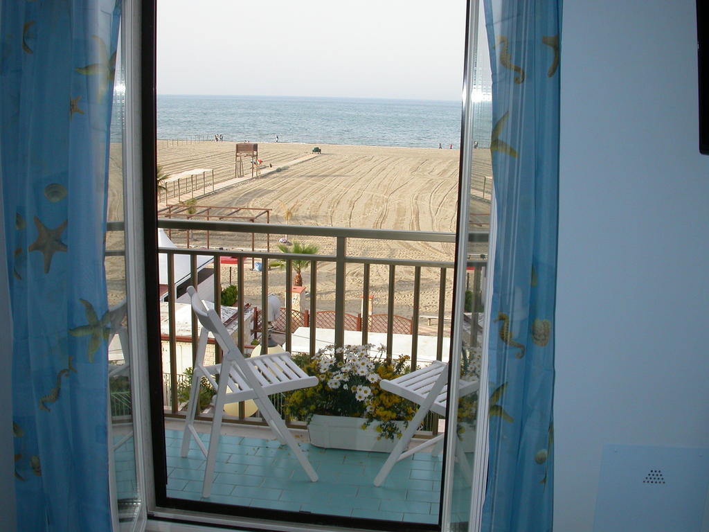 Bed and Breakfast Le Nereidi Beb Margherita Di Savoia Pokój zdjęcie